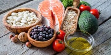 Wellhealthorganic.Com: Easy Way To Gain Weight Know How Raisins Can Help In Weight Gain