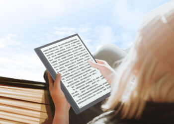 Enhancing Productivity and Creativity with E Paper and E Ink Tablets: The Kloudnote Experience