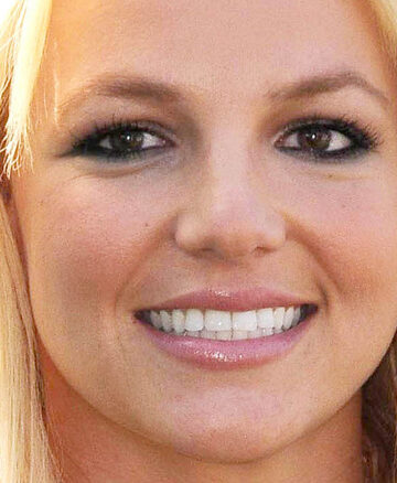 Britney Spears Teeth